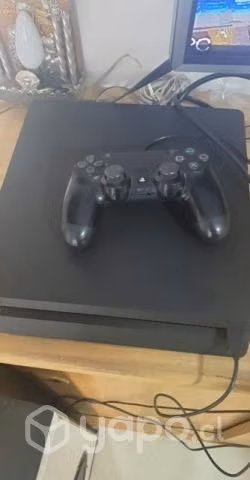 Play Station 4 Slim