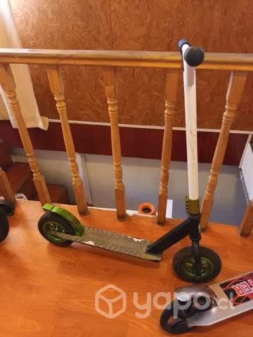Dos scooters más bicicleta todo cada artículo 20