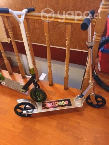 Dos scooters más bicicleta todo cada artículo 20