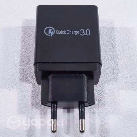 Cargador de 4 entradas USB