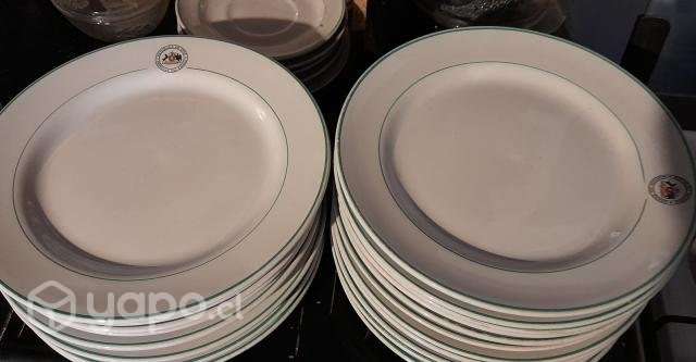 Antiguos platos bajos fanaloza carrascal - Imagen 2