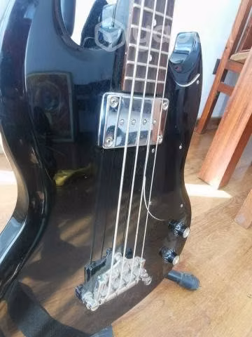 Bajo Epiphone EB-0