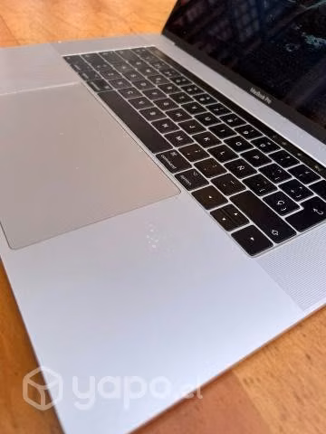 MacBook 15" 16 GB de RAM - 2.9 GHZ IC-I7