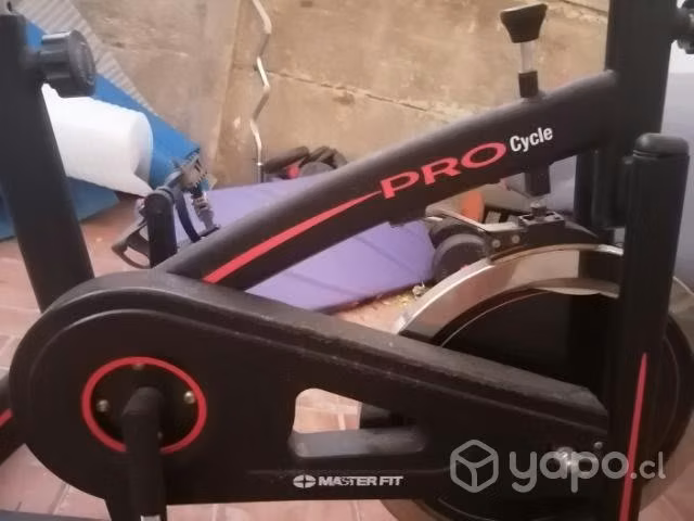 Bicicleta estática poco uso