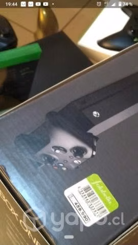 Xbox One X (semi nueva)
