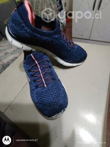Zapatillas 38 poco uso para dama - Imagen 2