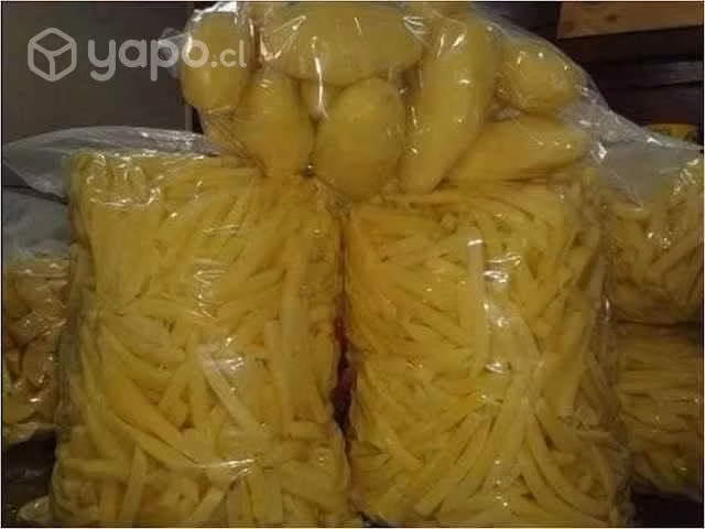 Papas peladas y picadas corte bastón de 10 y 12 mm