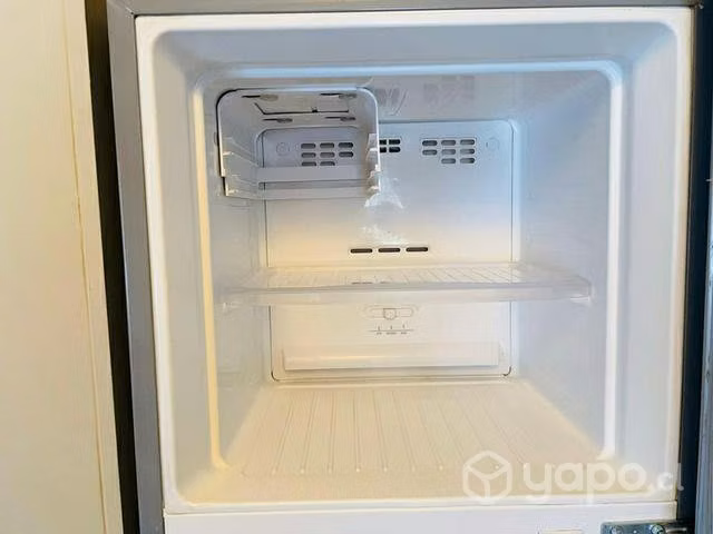 Refrigerador Frigidaire FRT095AG