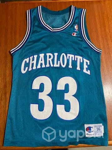 Jersey Charlotte hornets original y en exelente es