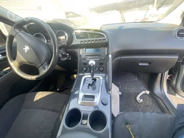 Puerta delantera derecha Peugeot 3008 diésel - Imagen 2