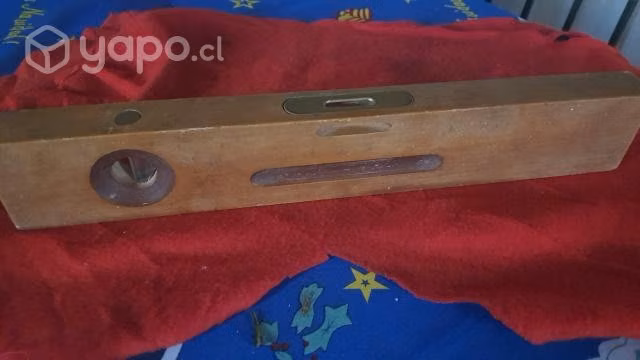 Antiguo Nivel De Madera