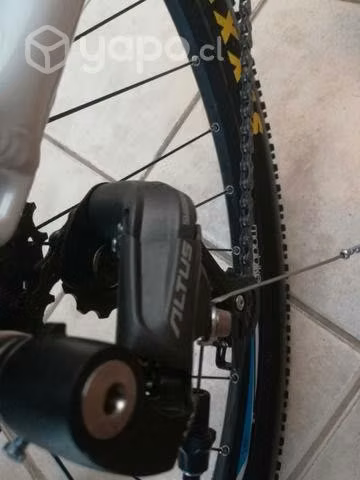 Bicicleta aro 27" aluminio