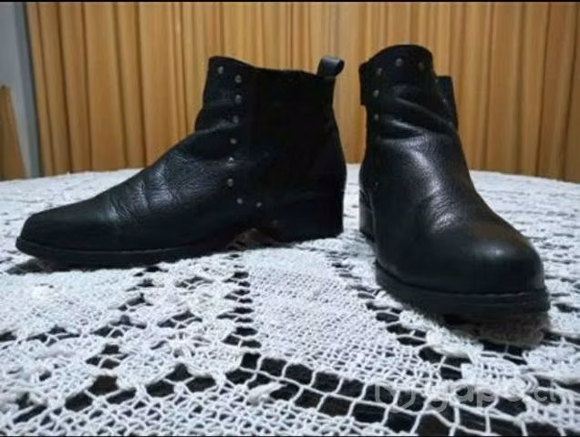 Botines Negro de cuero IVO