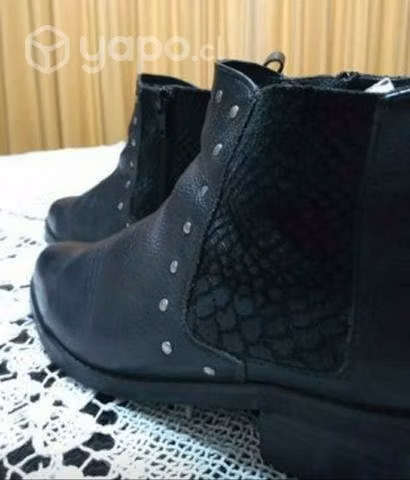 Botines Negro de cuero IVO