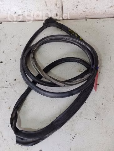 Goma Contorno Puerta Trasera Derecha (TYR027) Toyo