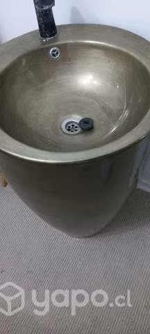 Lavamanos autónomo dorado
