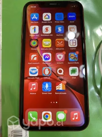 IPhone XR rojo - Imagen 3