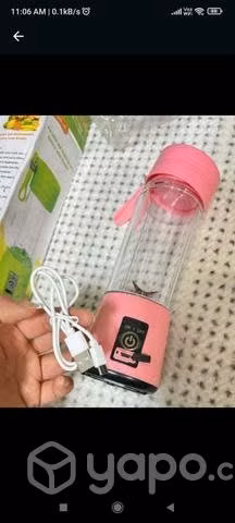 Mini Licuadora portátil vaso recargable con cable - Imagen 3
