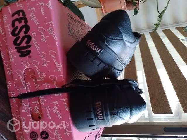 Zapatillas negra plataforma Fessia - Imagen 2