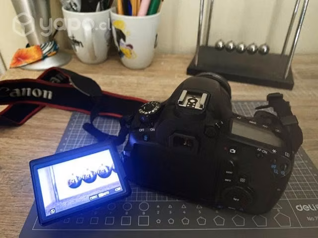 Canon EOS 60D objetivo 18-55mm Reflex