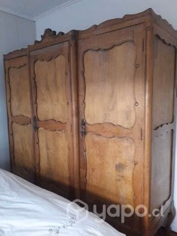 Ropero normando antiguo