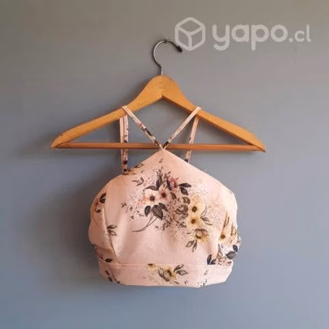 Croptop/peto brasilero con sostén incluido