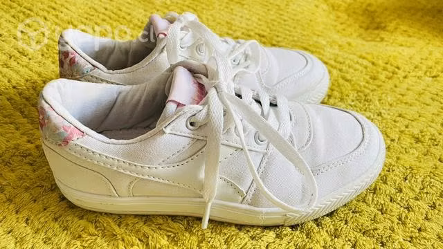 Zapatillas diadora número 31 - Imagen 2