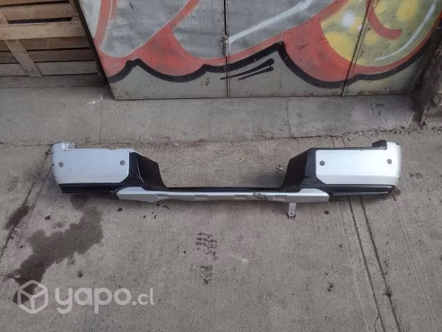 Parachoque trasero mitsubishi L