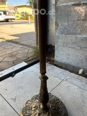 Lampara antigua de bronce - Imagen 4