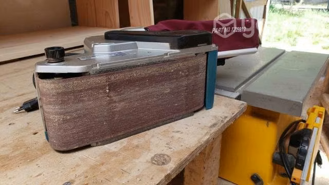 Lijadora de banda makita