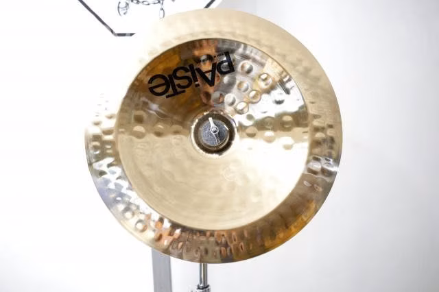 China 16 // Pst8 // Paiste // Lucy Rock