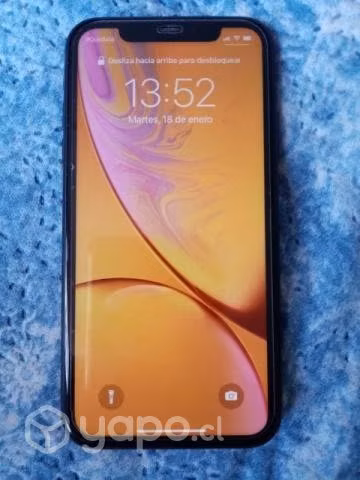 Iphone XR 128 GB/ usado