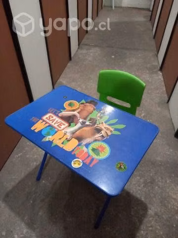 Mesa y silla niño / niña