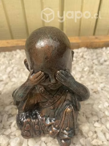 Trío de Budas niños