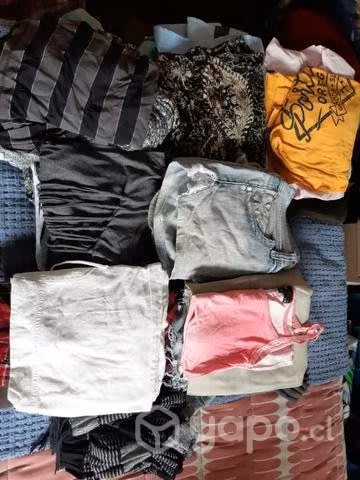 Lote de ropa de mujer