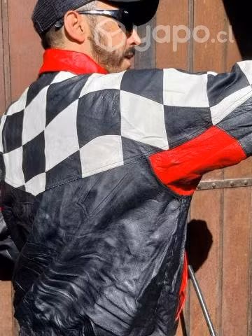 Chaqueta de cuero en excelente estado - Imagen 3
