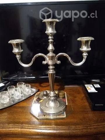 Antiguo candelabro plaque