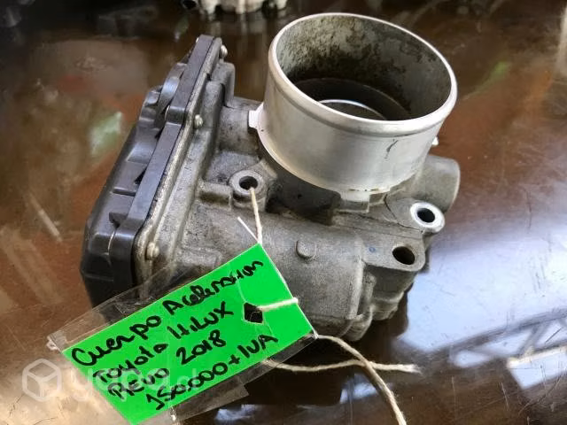 Cuerpo de aceleracion mariposa 26100-0E020 Toyota