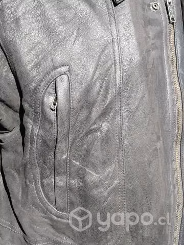 Chaqueta de cuero en excelente estado