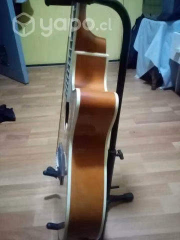 Guitarra Electroaustica + Accesorios