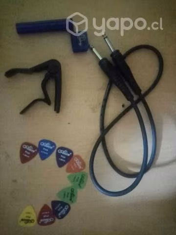 Guitarra Electroaustica + Accesorios