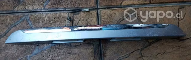 Bisel portalon Actyon 2012 2022 detalle