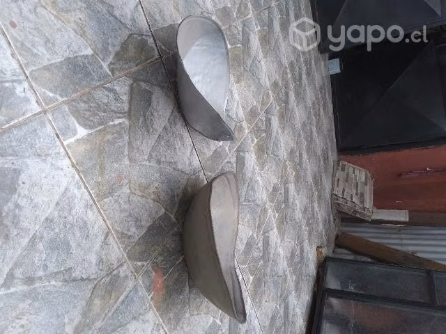 2 Palanganas de lata.