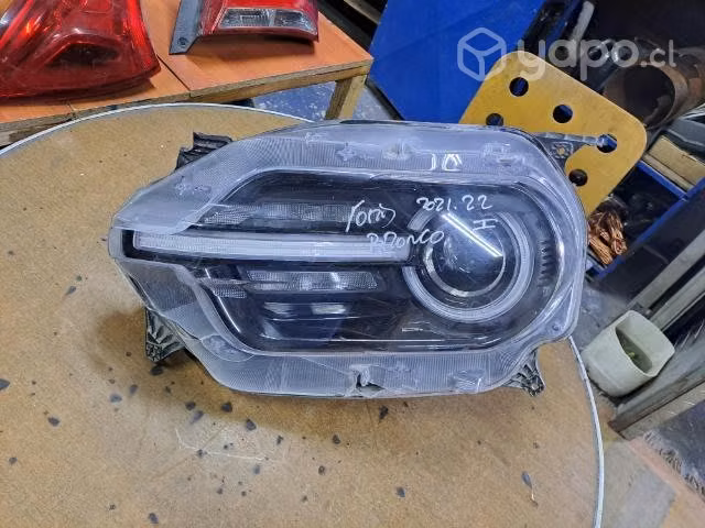 Óptico izquierdo Ford bronco