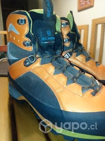 Botas Scarpa Charmoz 44. 10.5 us