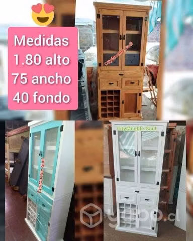 Bellas vitrinas en pino