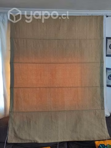 Dos cortinas Store