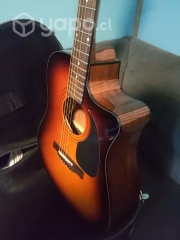 Guitarra Electroacústica marca Fender - Imagen 3