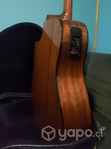 Guitarra Electroacústica marca Fender