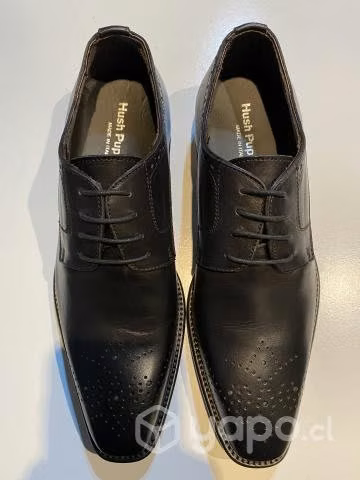 Zapatos de cuero Italianos Marca Hush Puppies.